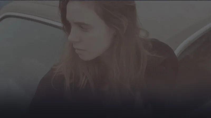 Episode 28 - Episode 28: Julien Baker - Hosted by Geoff Stanfield