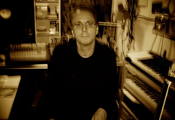 Colin Newman (bonus)