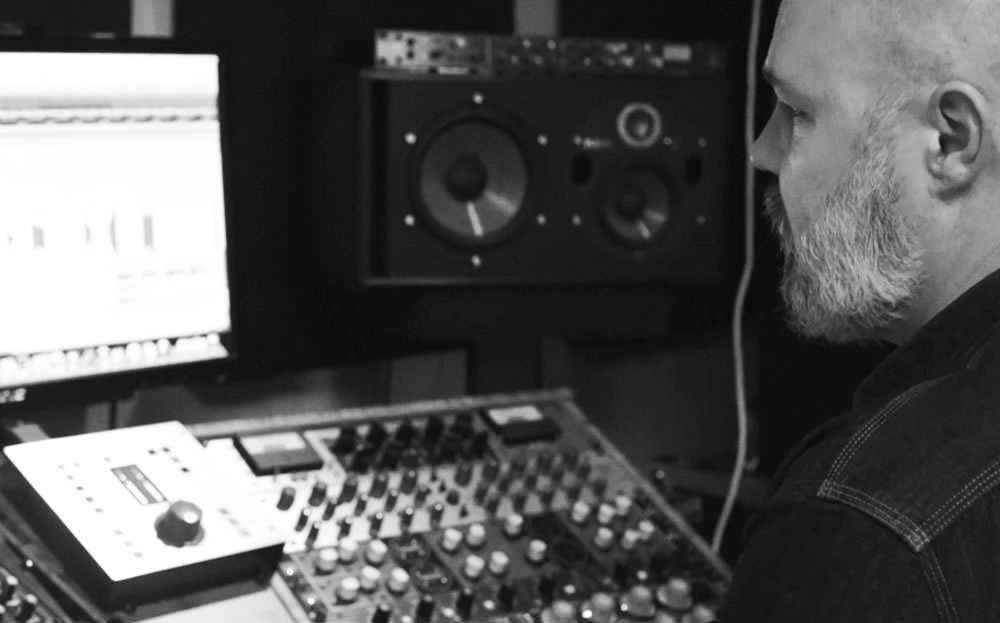 Integrating Stompboxes into the Mix 