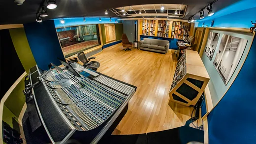 Control Room PHOTO: Rafi Sofer